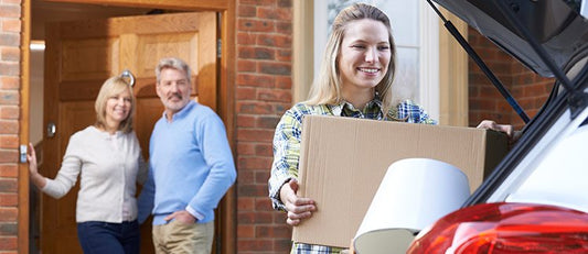 parents student moving college dorm